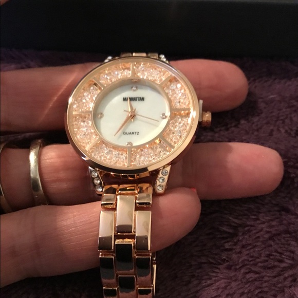 NWT Croton “Manhattan” Rose Gold Panther Link Watch, 7 1/2” - Picture 6 of 12